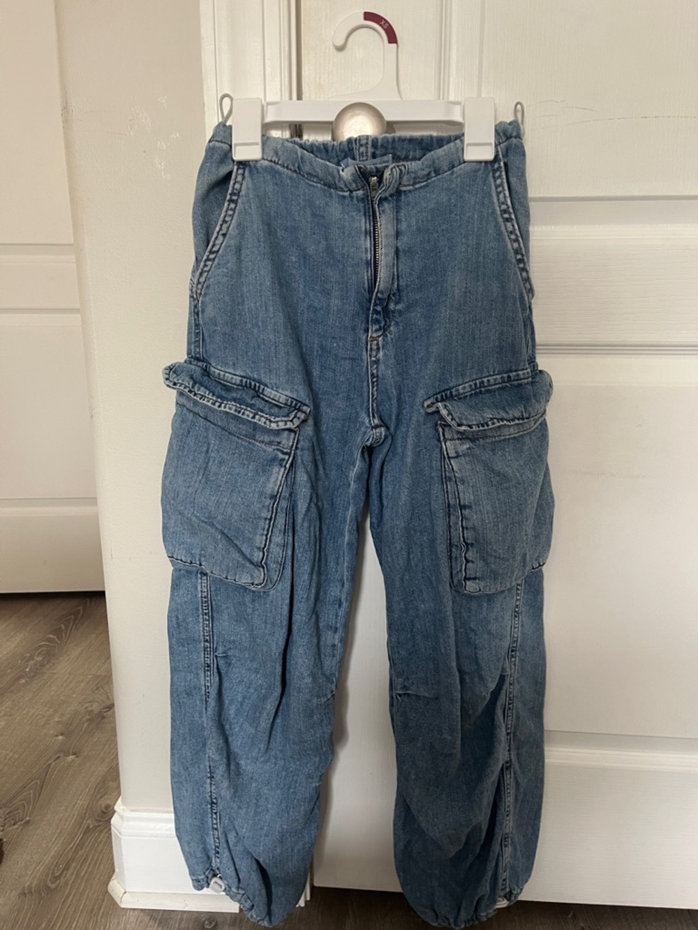 ZARA Relaxed Cargo Denim Jeans for girls in Light Blue